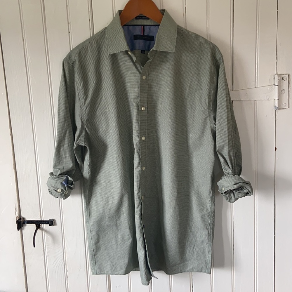 Tommy Hilfiger Slim Fit Non Iron Button Down Shirt